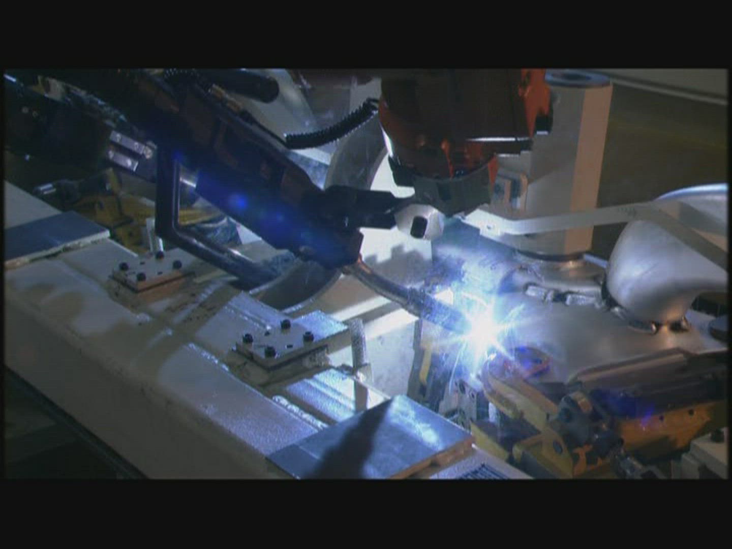 595974423 / Car Factory / Vehicle Industry