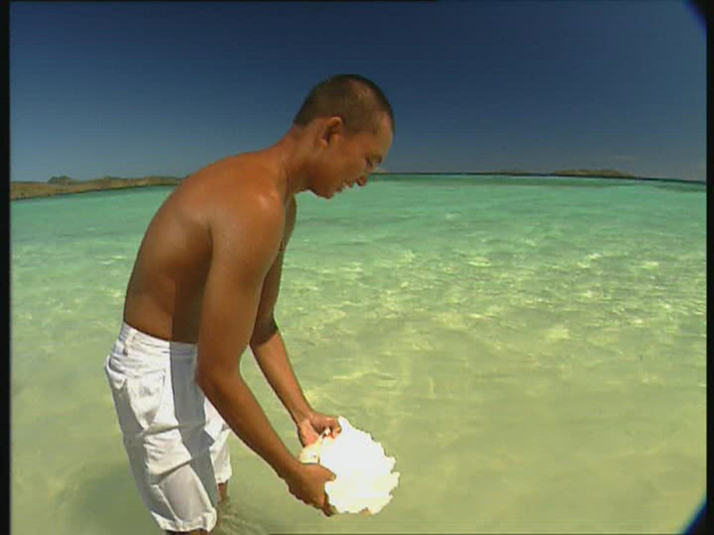 435517537 / Beach Life / Philippines