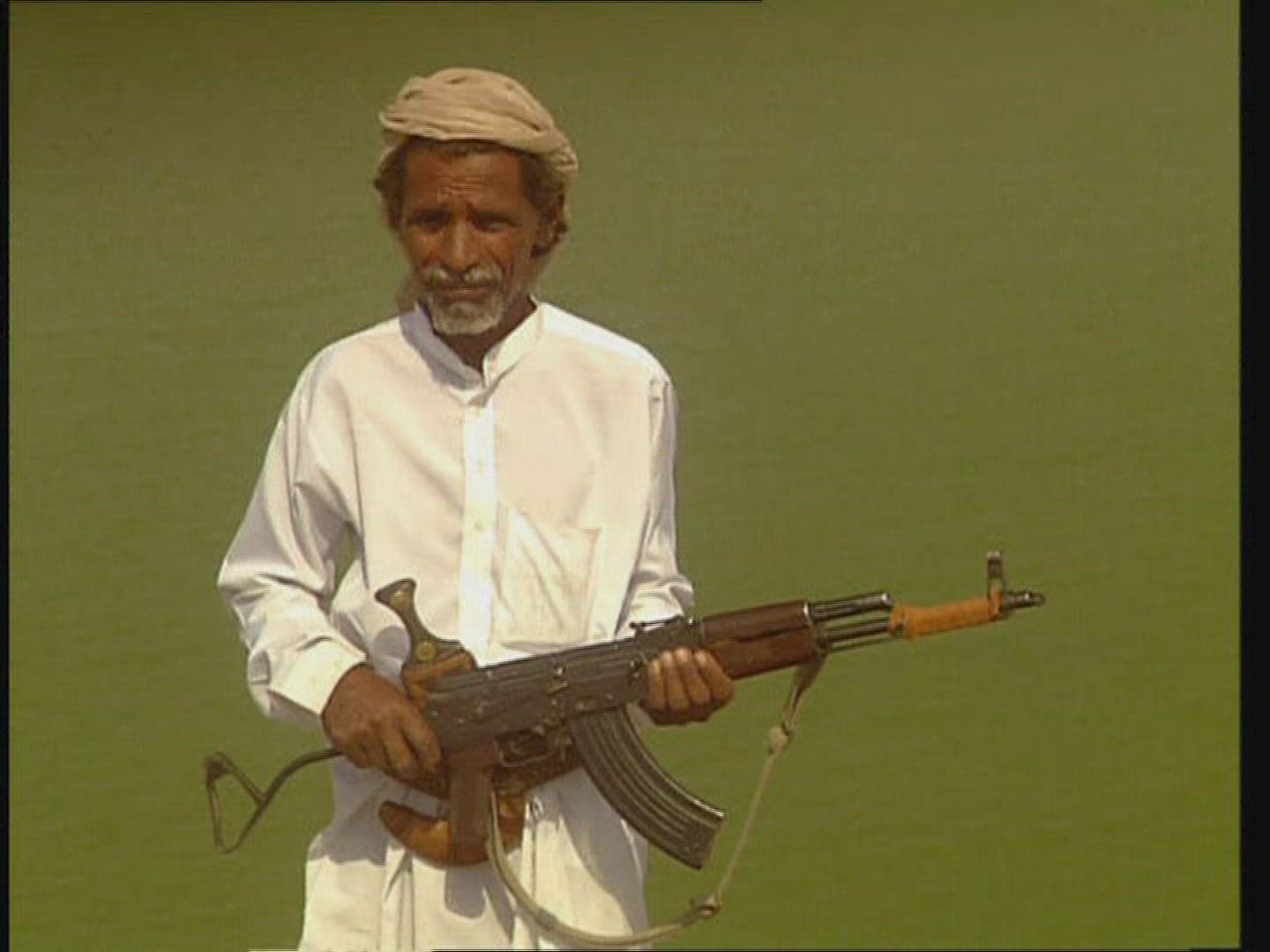 289341040 / Weapon / Man / Yemen