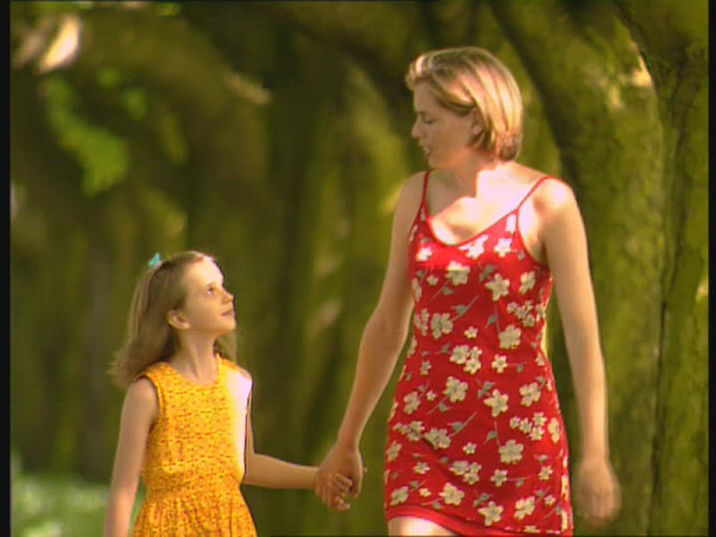109359612 / Family / Promenade / Park