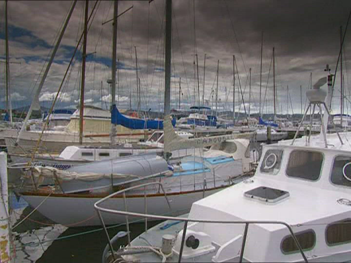 817402711 / Sailing Boat / Harbor