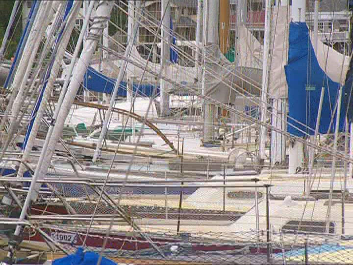 608001204 / Sailing Boat / Harbor