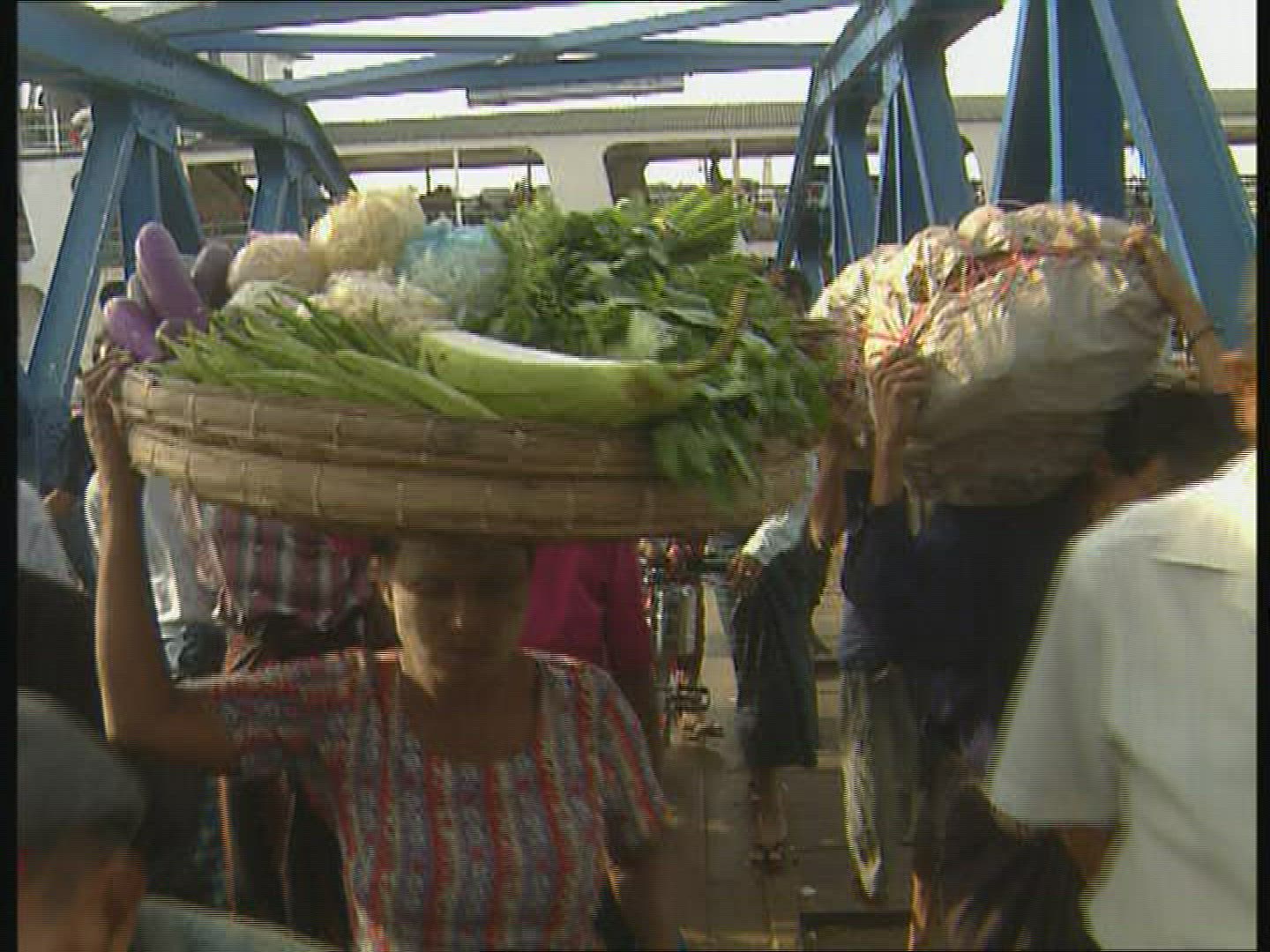 887983008 / People / Landing Point / Myanmar