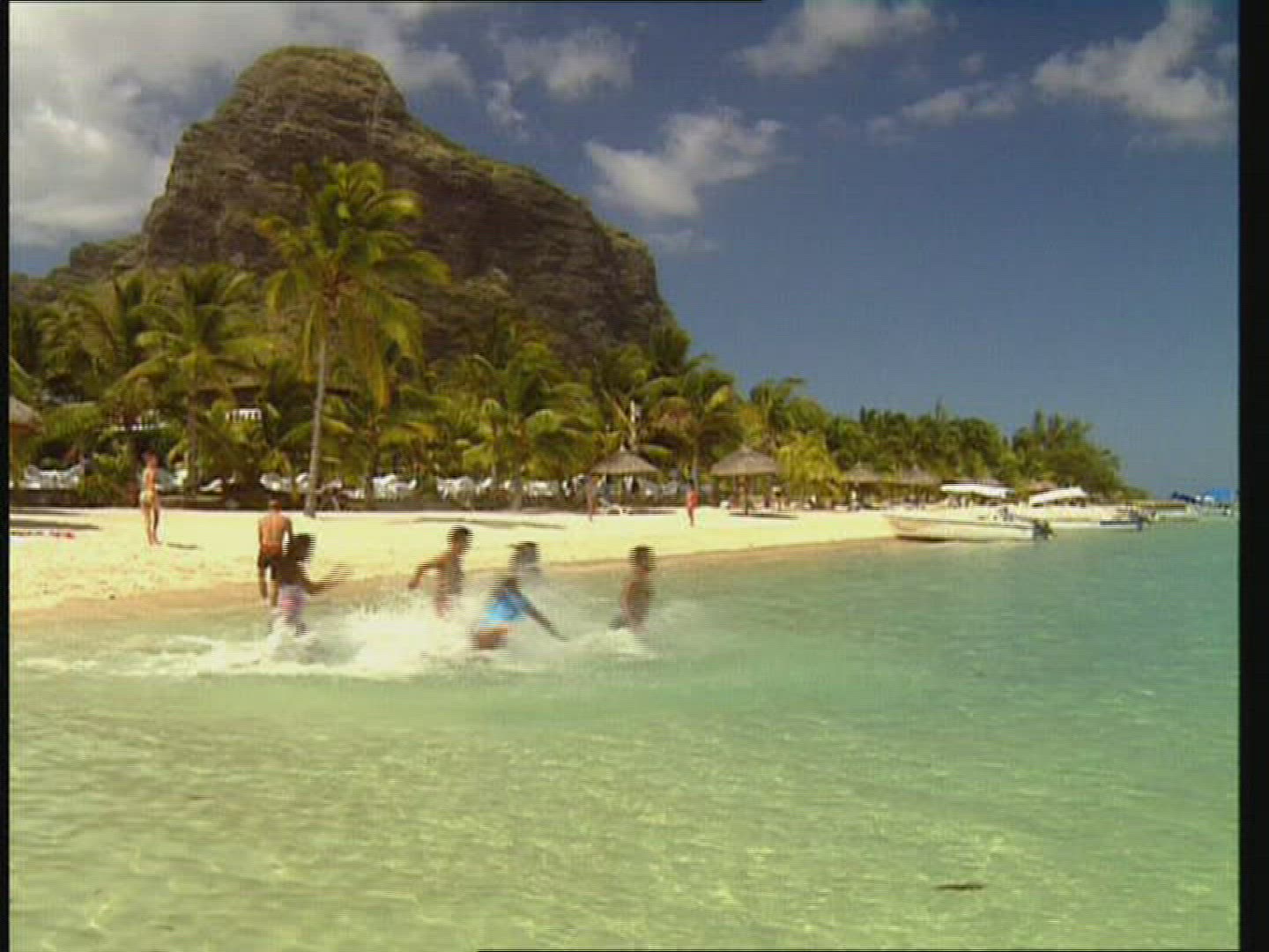 678341205 / Beach Life / Indian Ocean / Mauritius