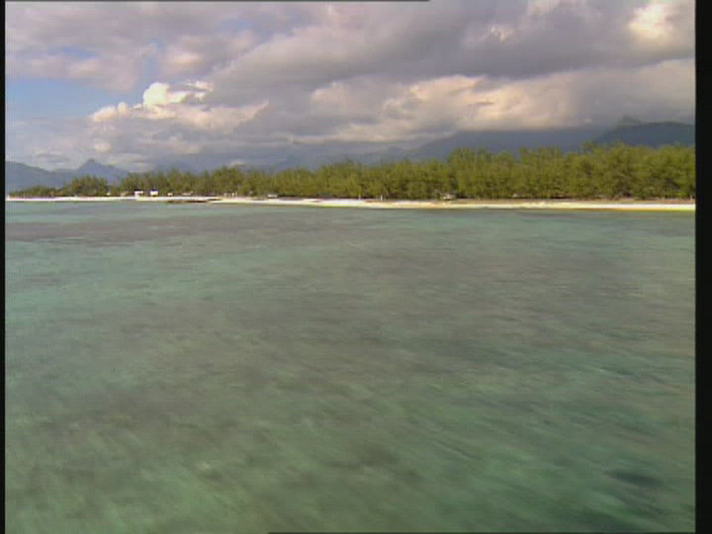 437107717 / Aerial / Indian Ocean / Mauritius