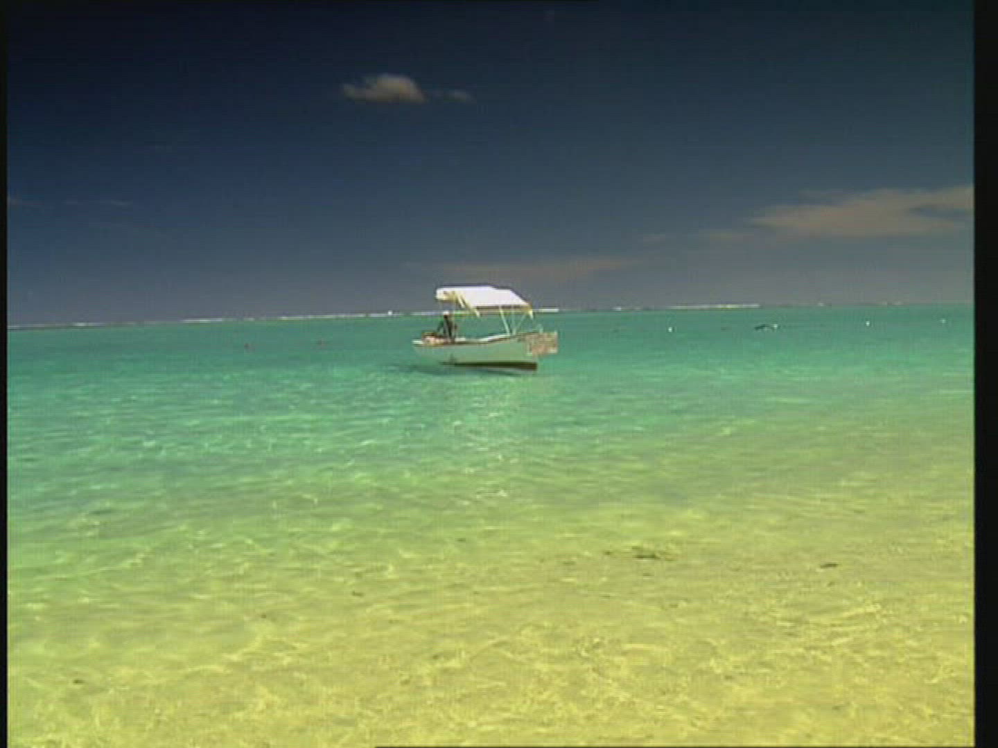 692305216 / Boat / Indian Ocean / Mauritius