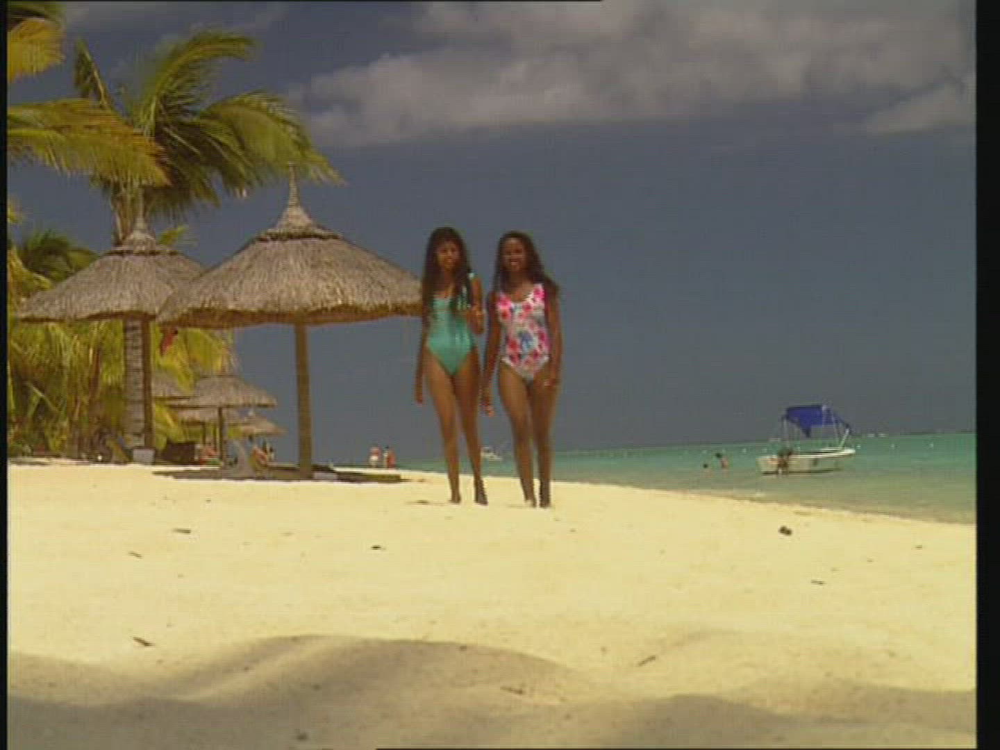 758960521 / Beach Life / Indian Ocean / Mauritius