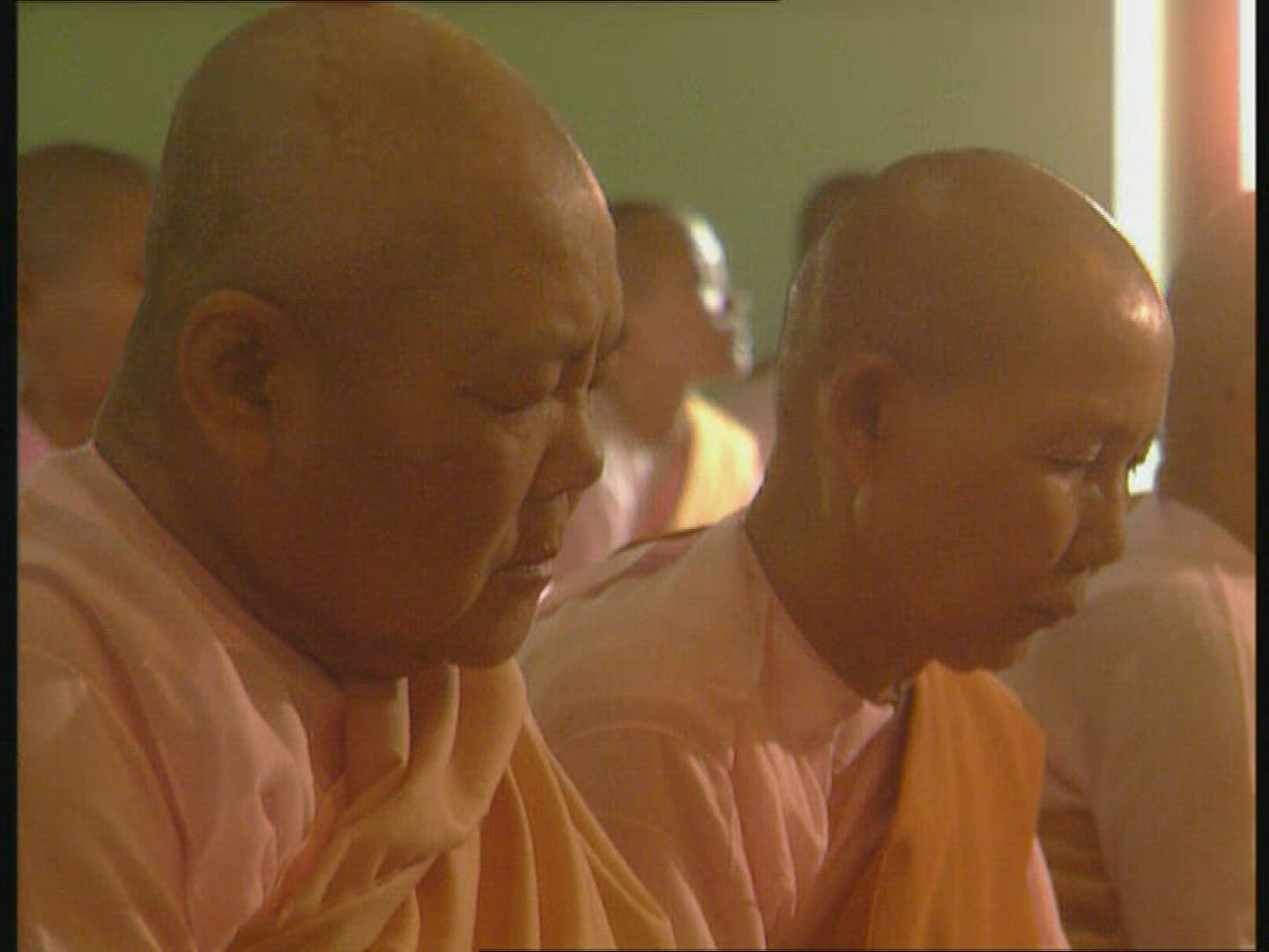 130530217 / Nun / Meditation / Buddhism / Myanmar