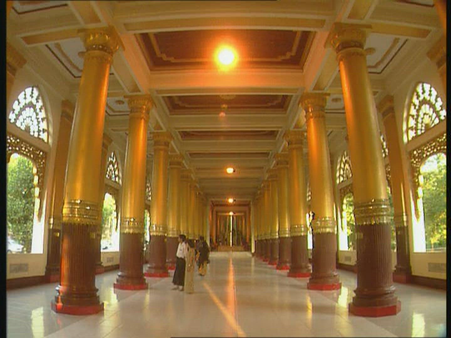 494292020 / Shwedagon Pagoda / Rangoon / Myanmar