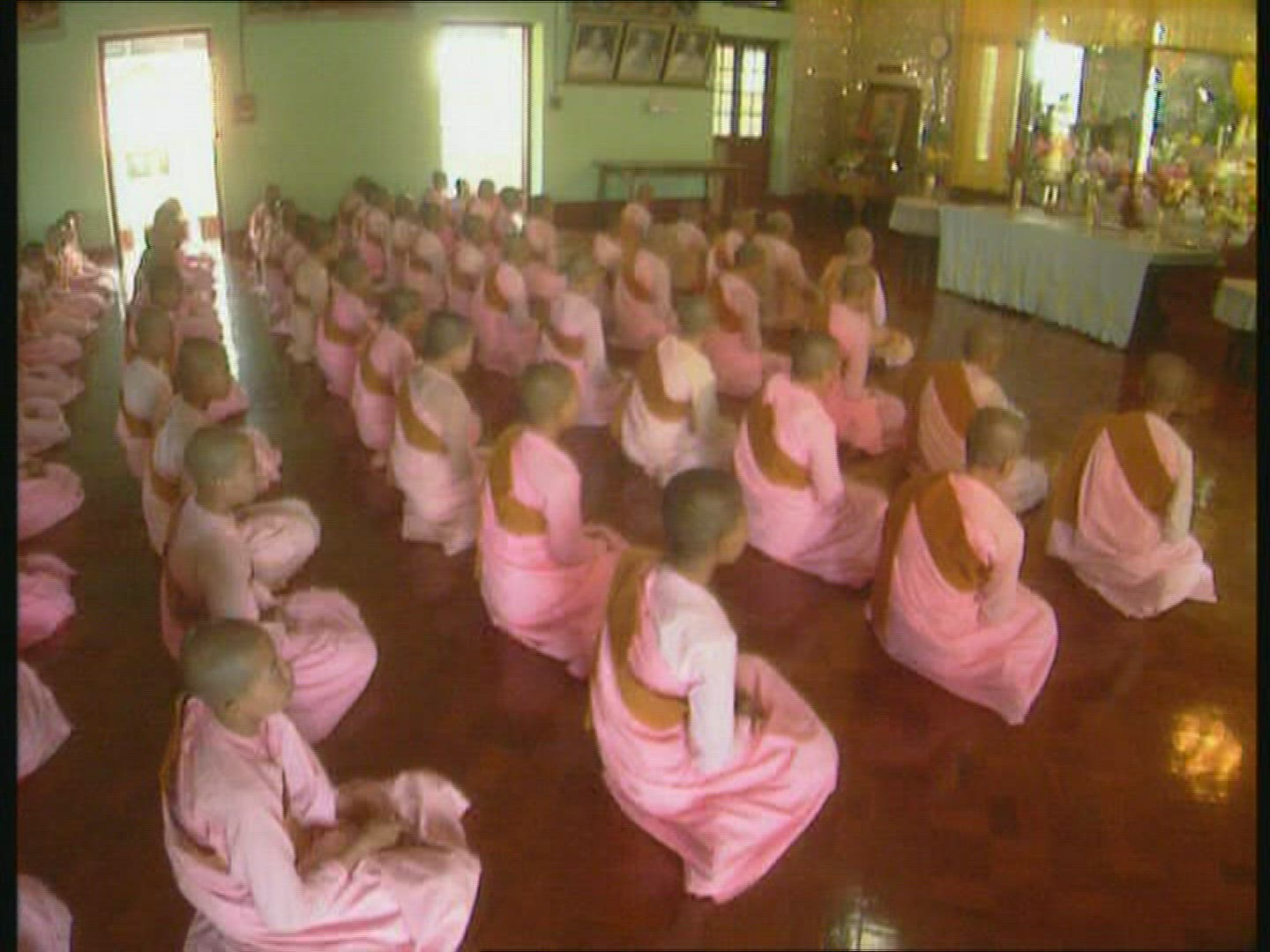 495418969 / Nun / Meditation / Buddhism / Myanmar