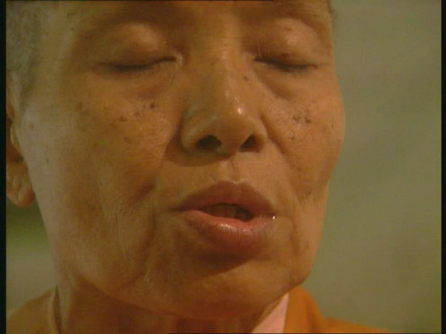 181468436 / Nun / Meditation / Buddhism / Myanmar