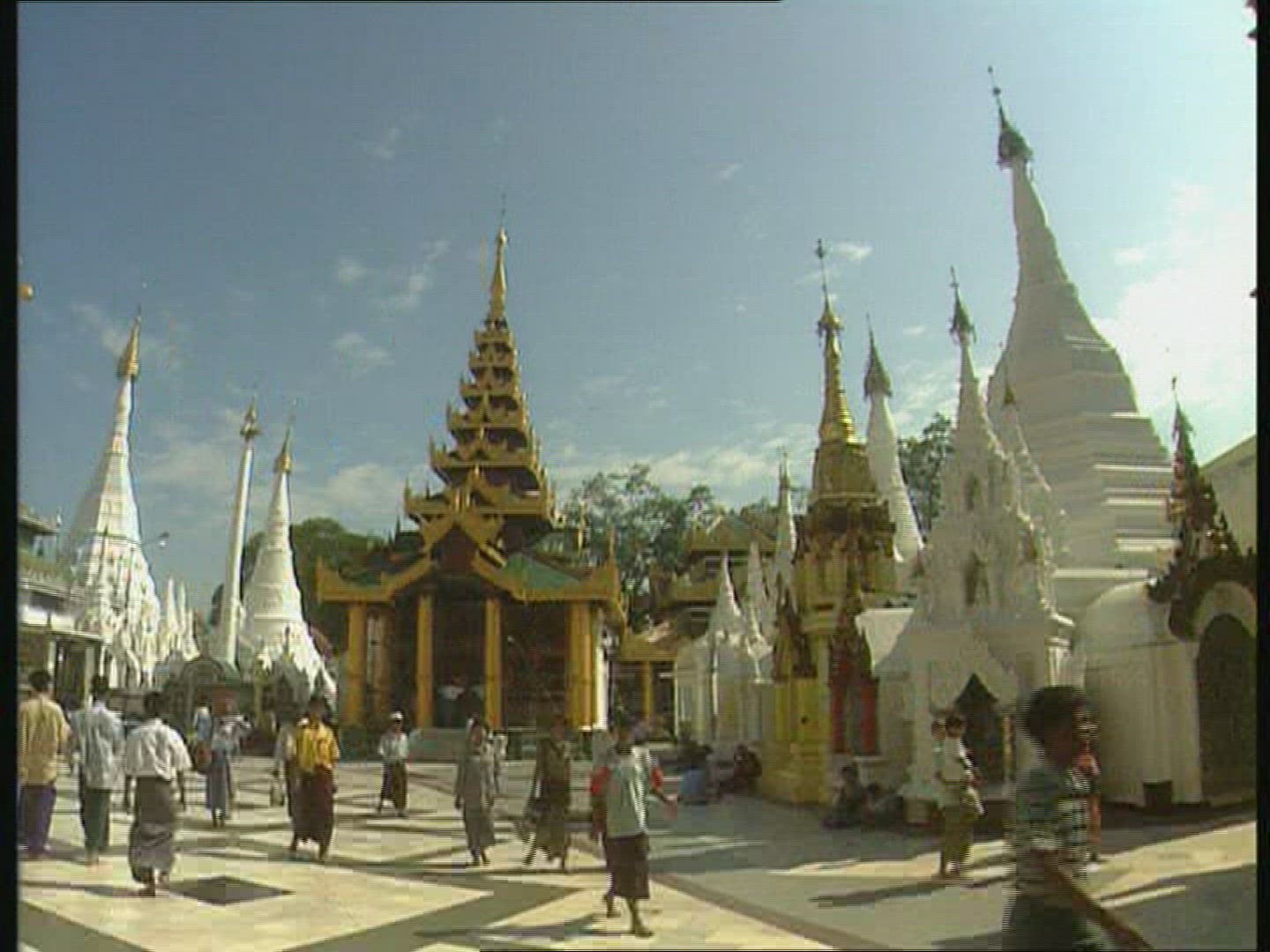 857555010 / Shwedagon Pagoda / Rangoon / Myanmar