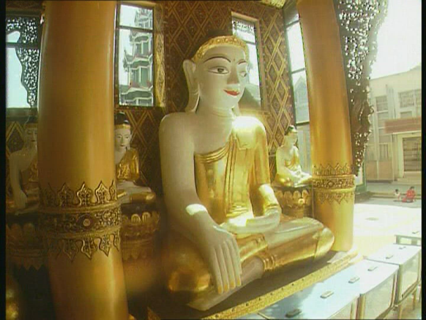 176442620 / Representation of a God / Buddhism / Myanmar