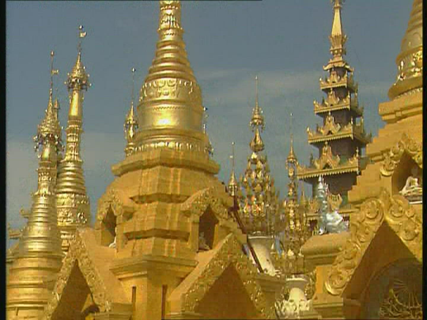192593880 / Shwedagon Pagoda / Rangoon / Myanmar