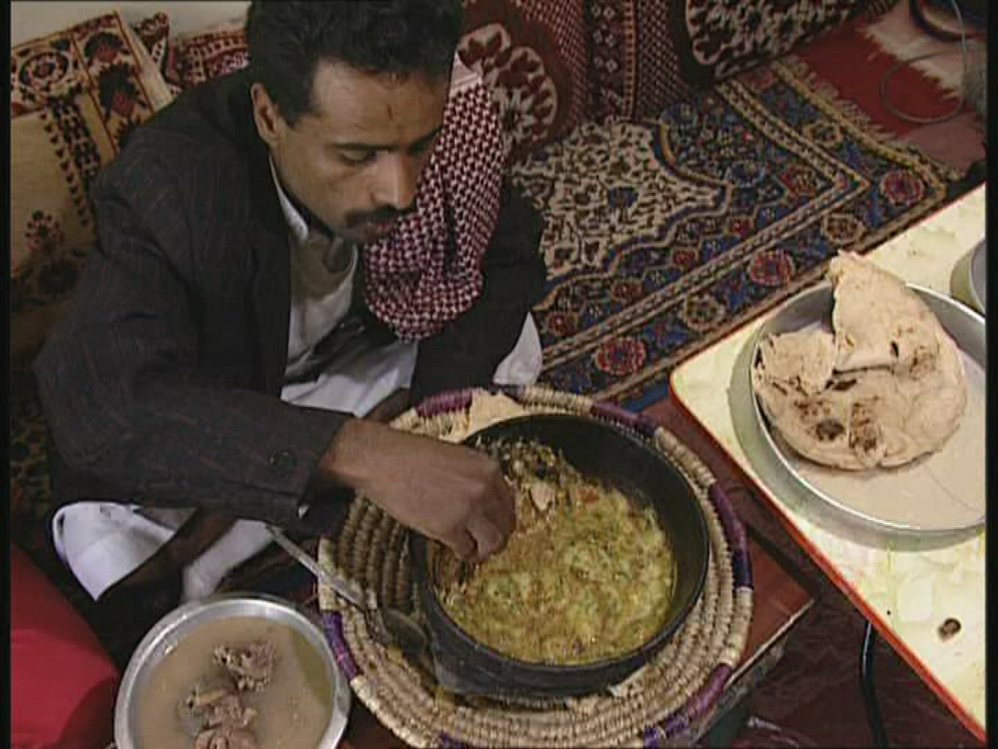 586140478 / Eating / Drinking / Yemen