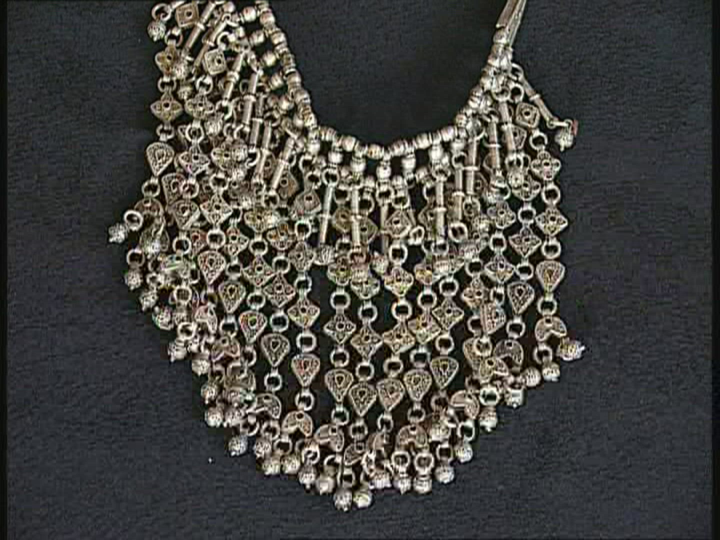 838911135 / Jewelry / Yemen