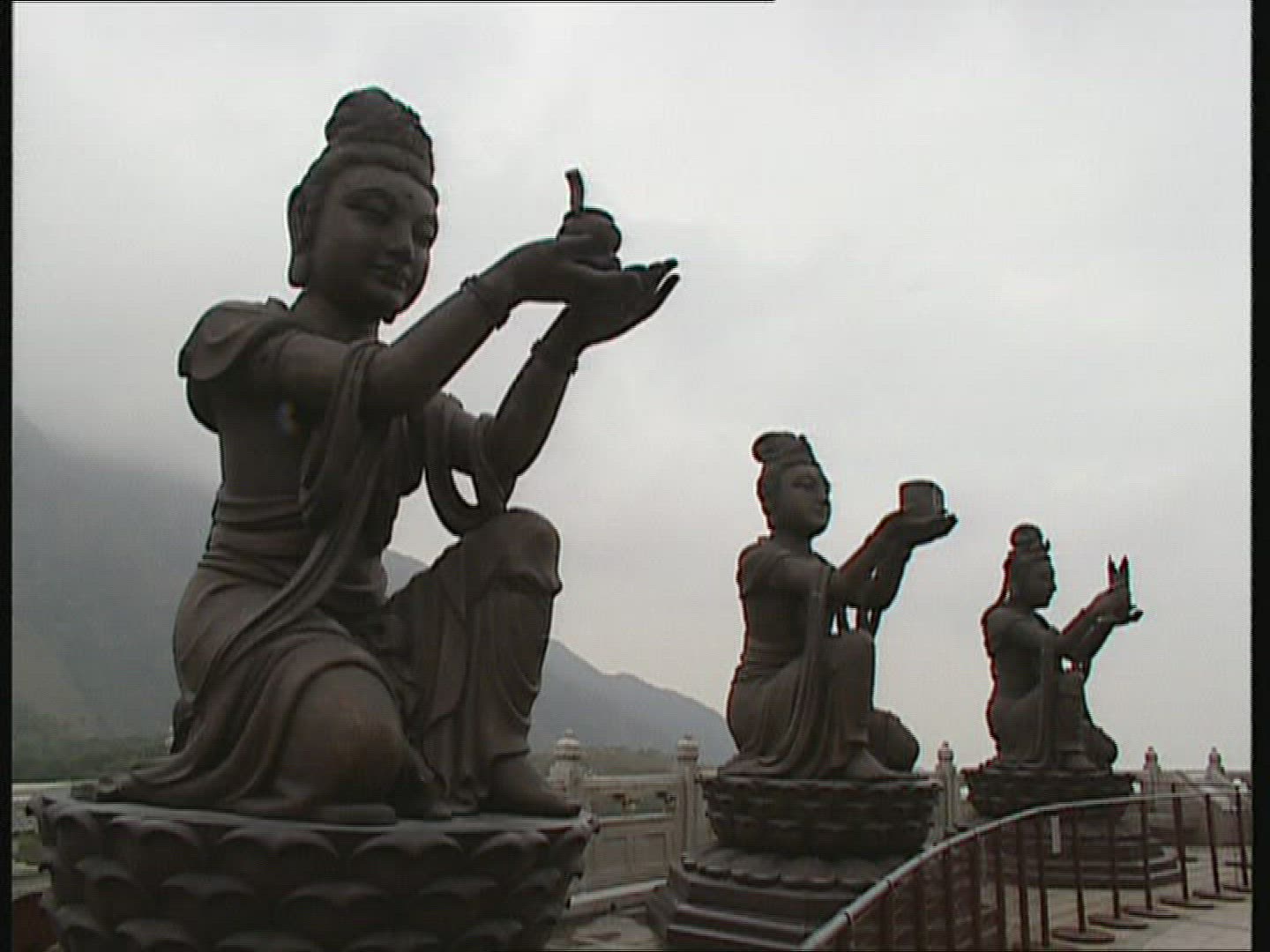 184796292 / Buddhism / Place of Worship / Lantau Island / China
