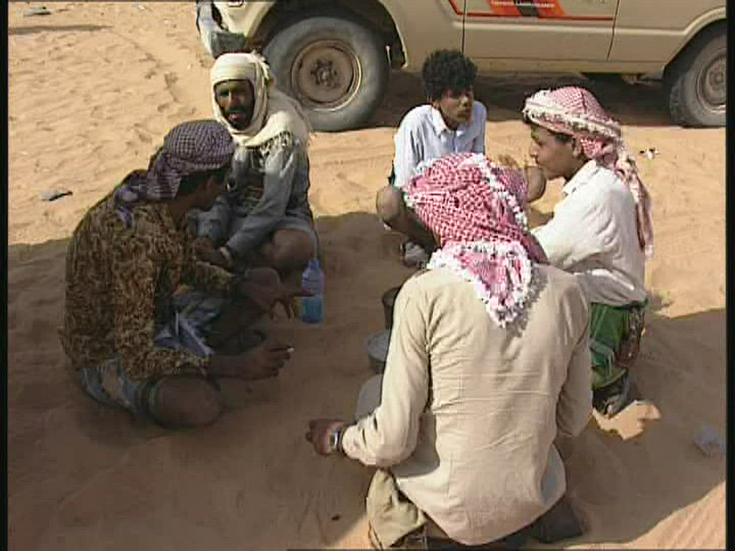 135333603 / Tourism / Traffic / Desert / Yemen