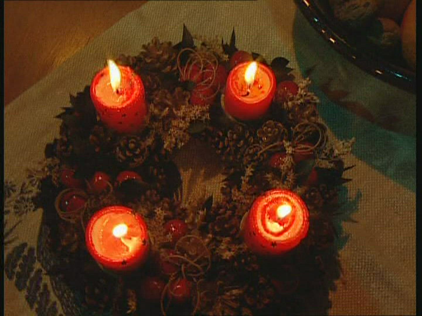 695193014 / Advent's Wreath / Christmas Decoration