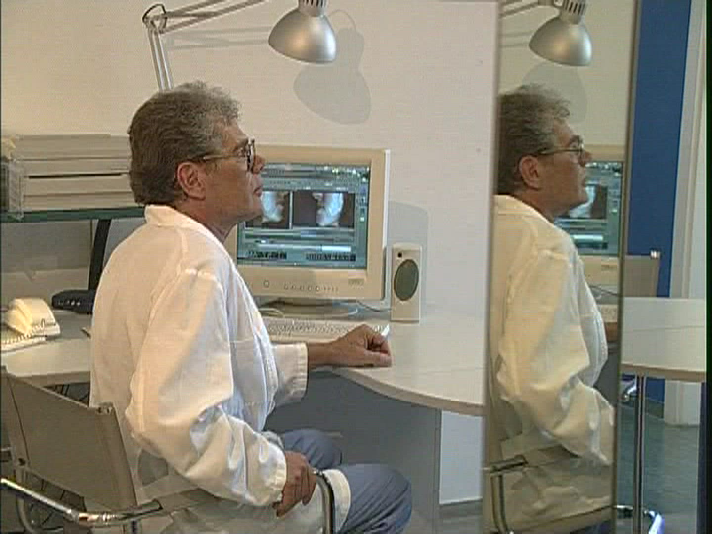 137937299 / Plastic Surgeon / Budapest / Hungary