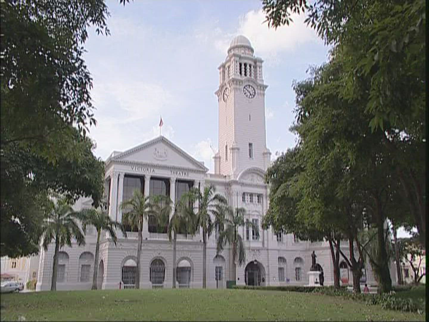 556987169 / Victoria Theatre / Theatre / Singapore