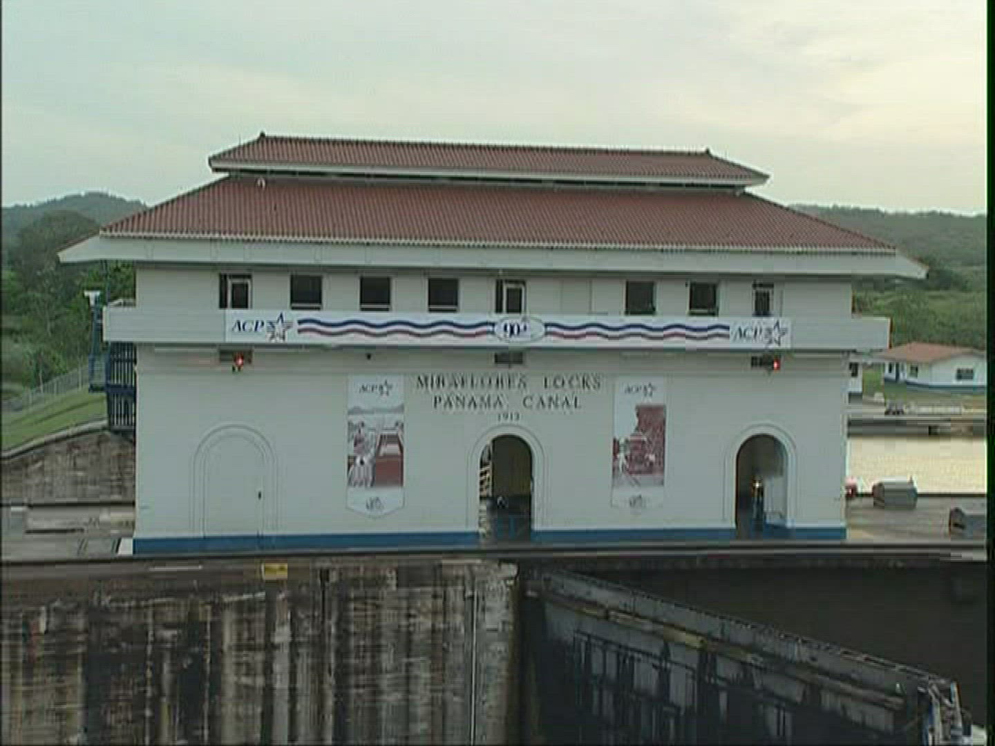 874292887 / Miraflores Lock / Panama