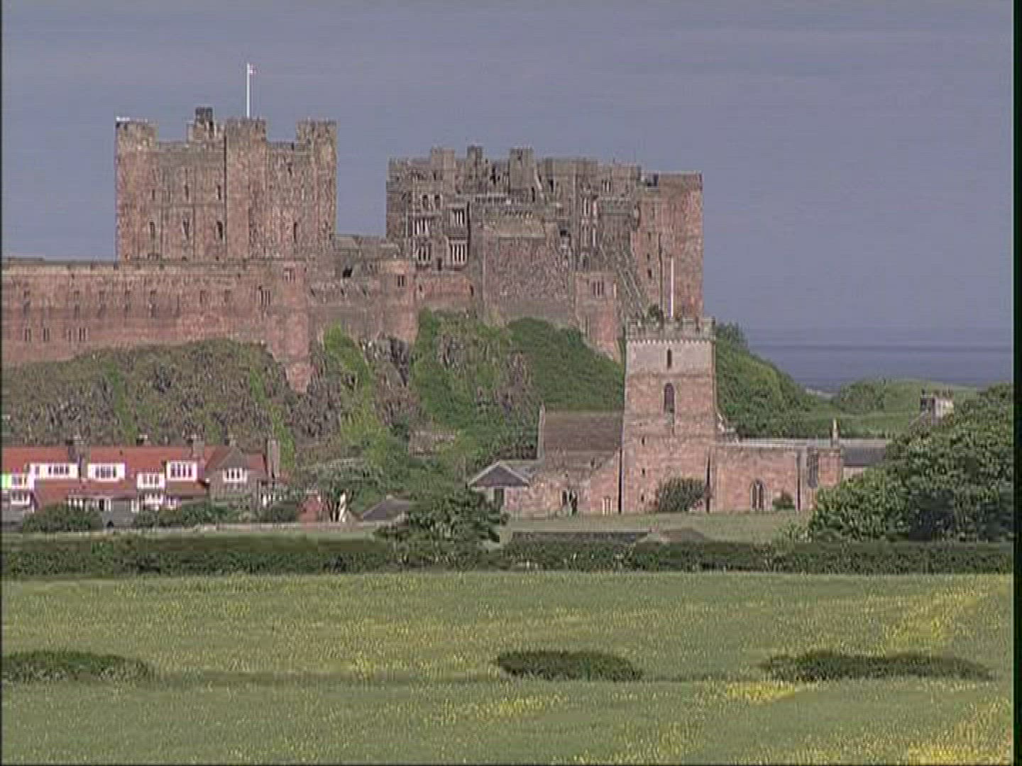 569522738 / Bamburgh Castle / Northumberland / England