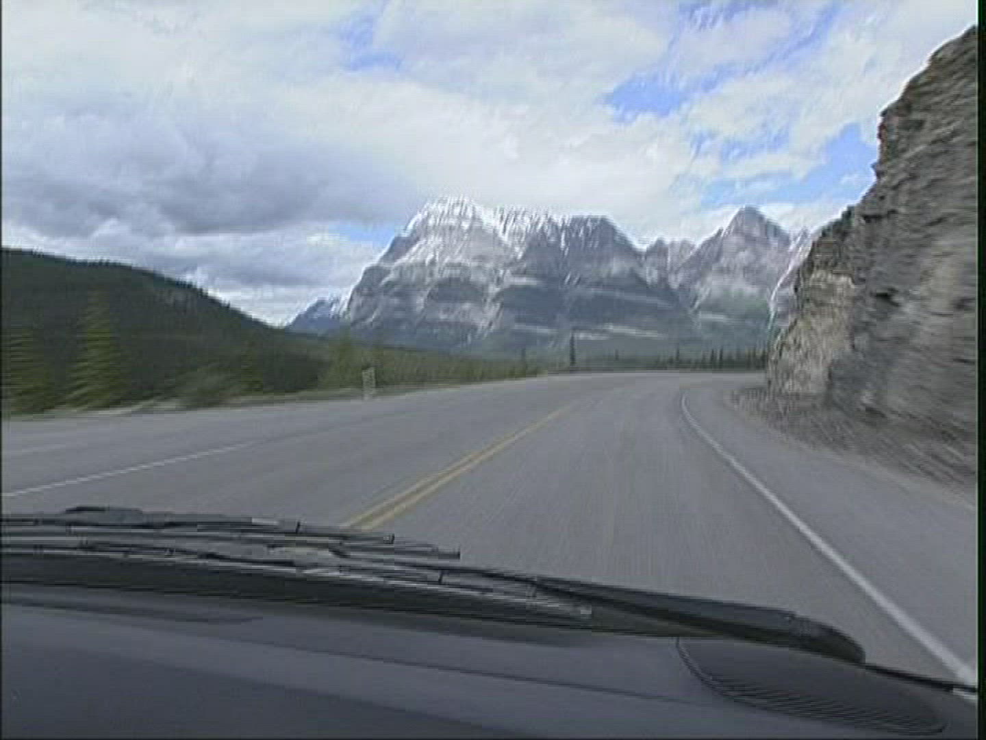 856820368 / Street / Mountains / Rocky Mountains / Canada
