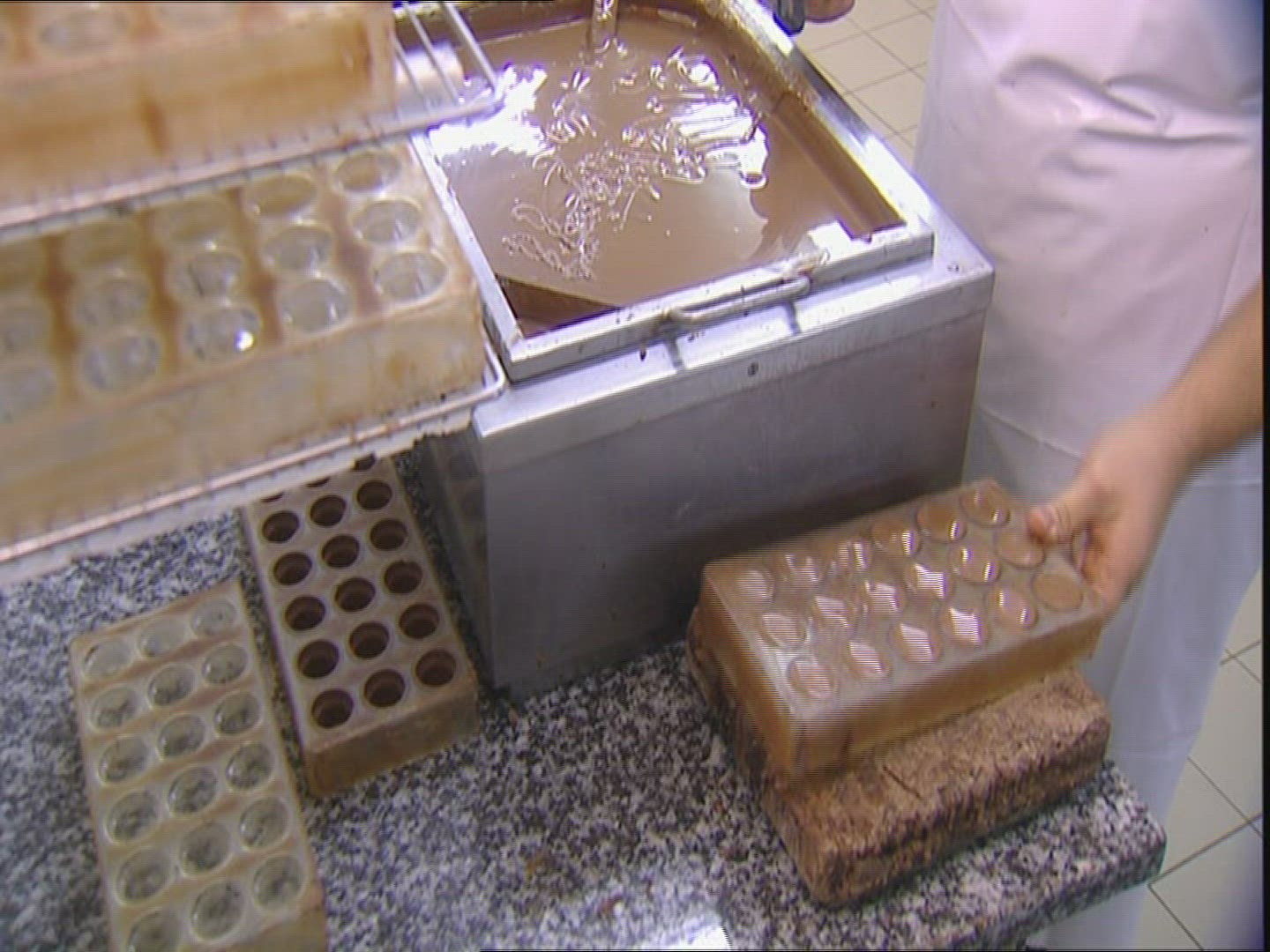 675879334 / Making of Chocolate / Annecy / France