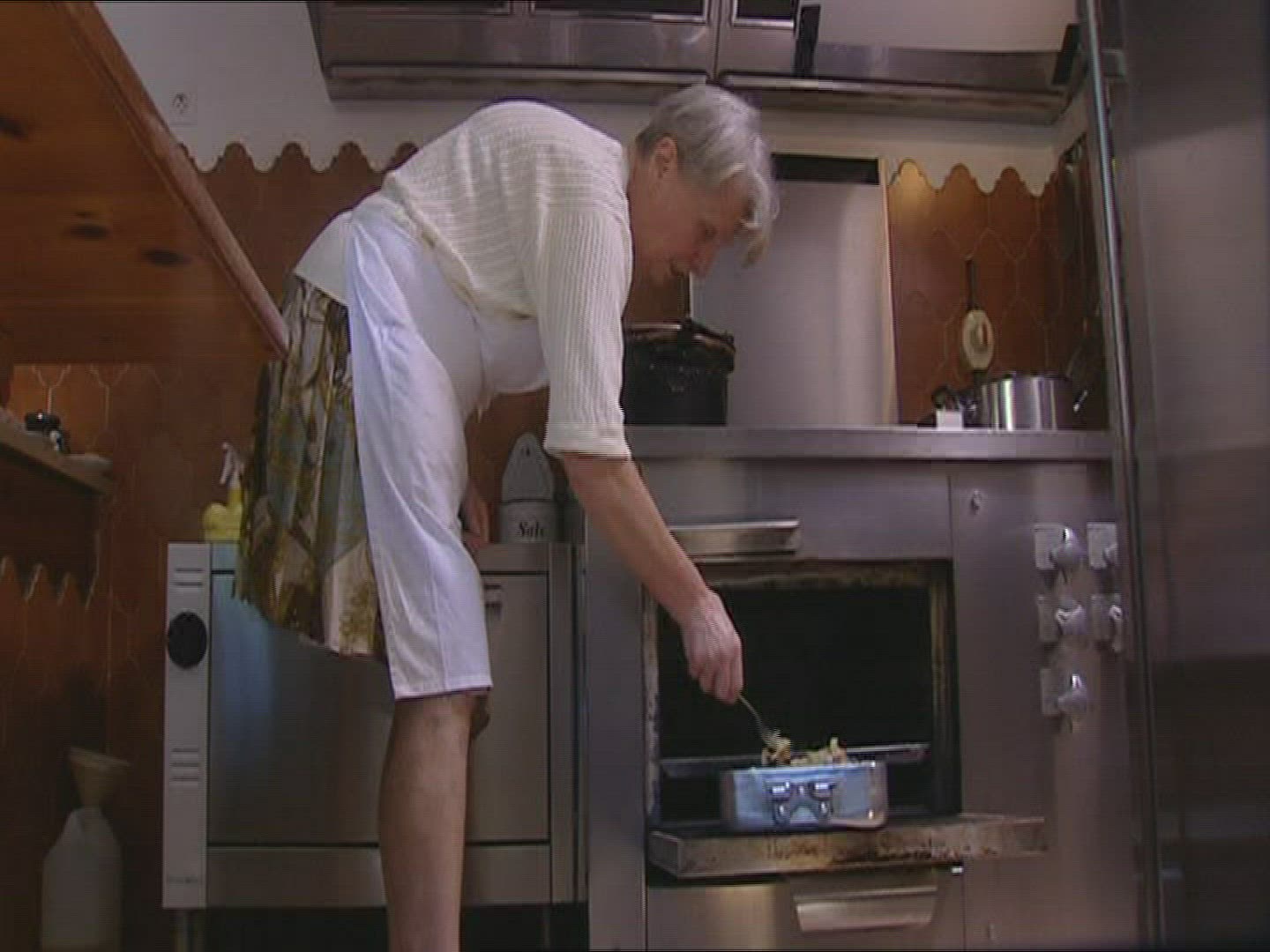 615223262 / Woman / Kitchen / Sea Alps / France