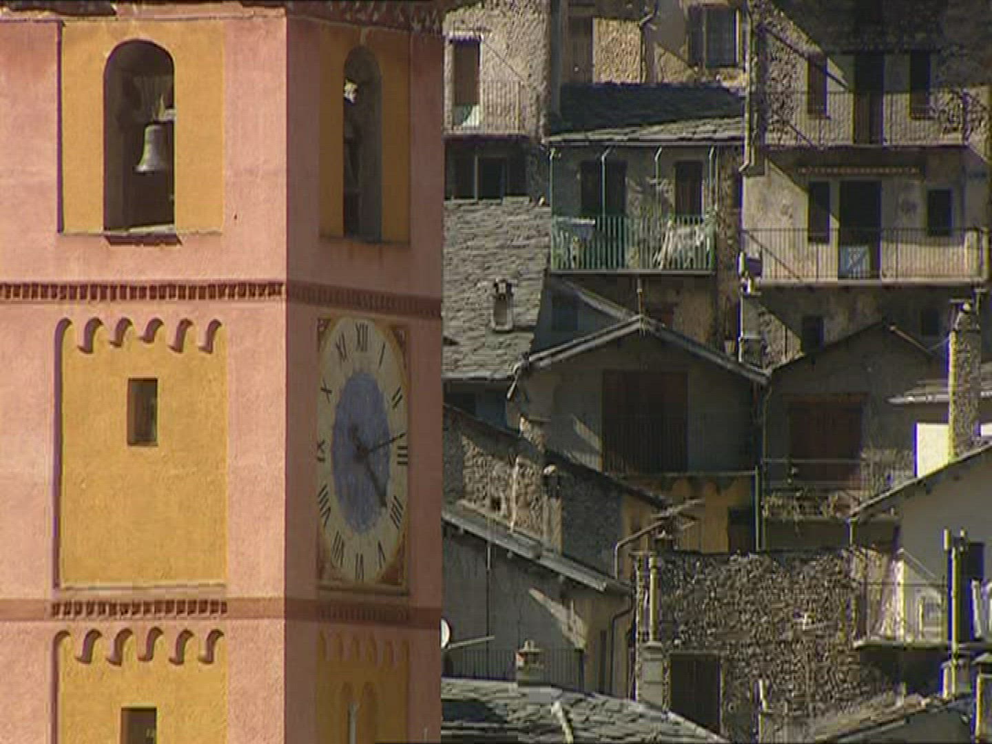 302710605 / Tende / Village / Sea Alps / France