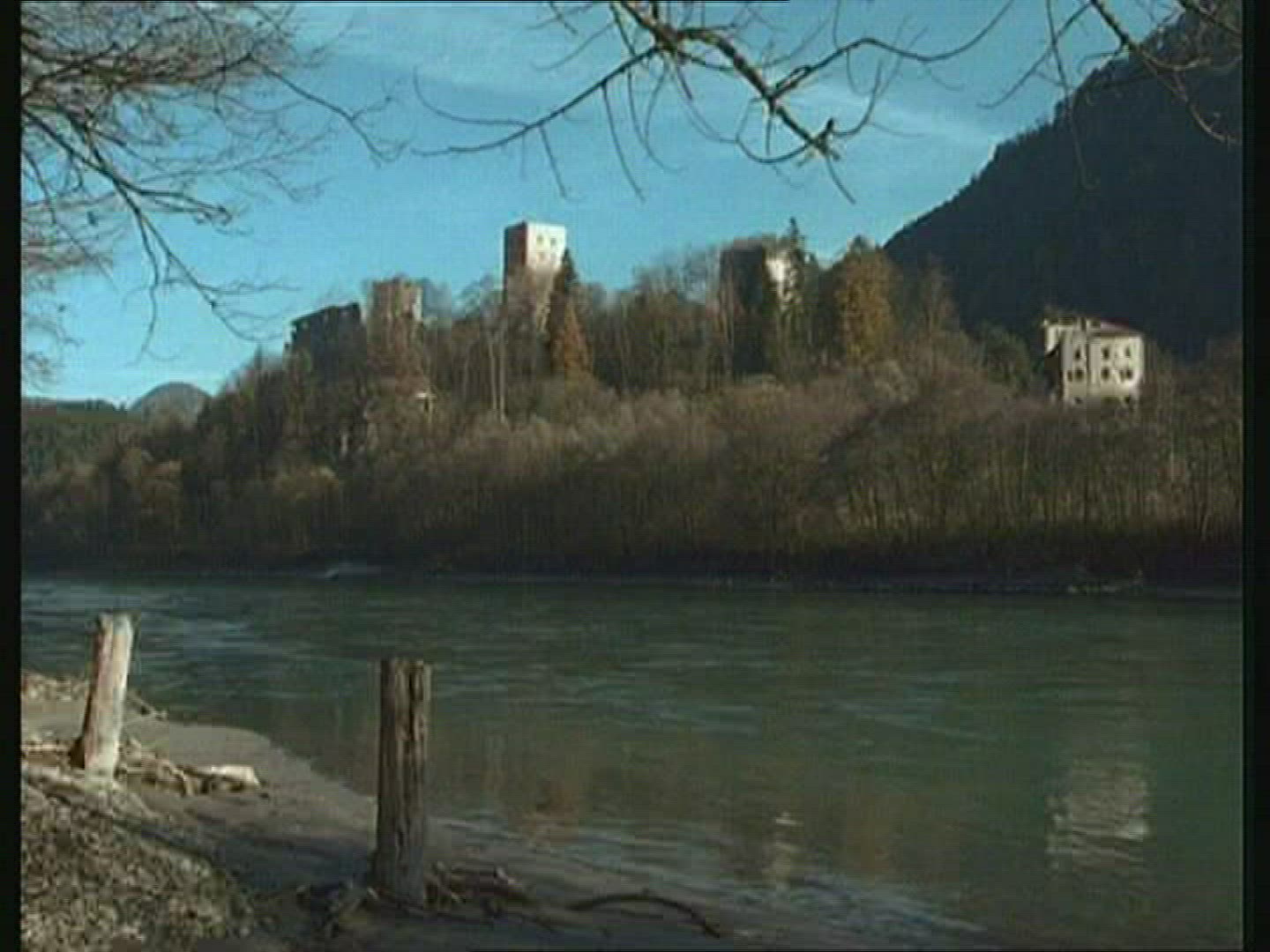358859431 / Inn / River / Mid Europe