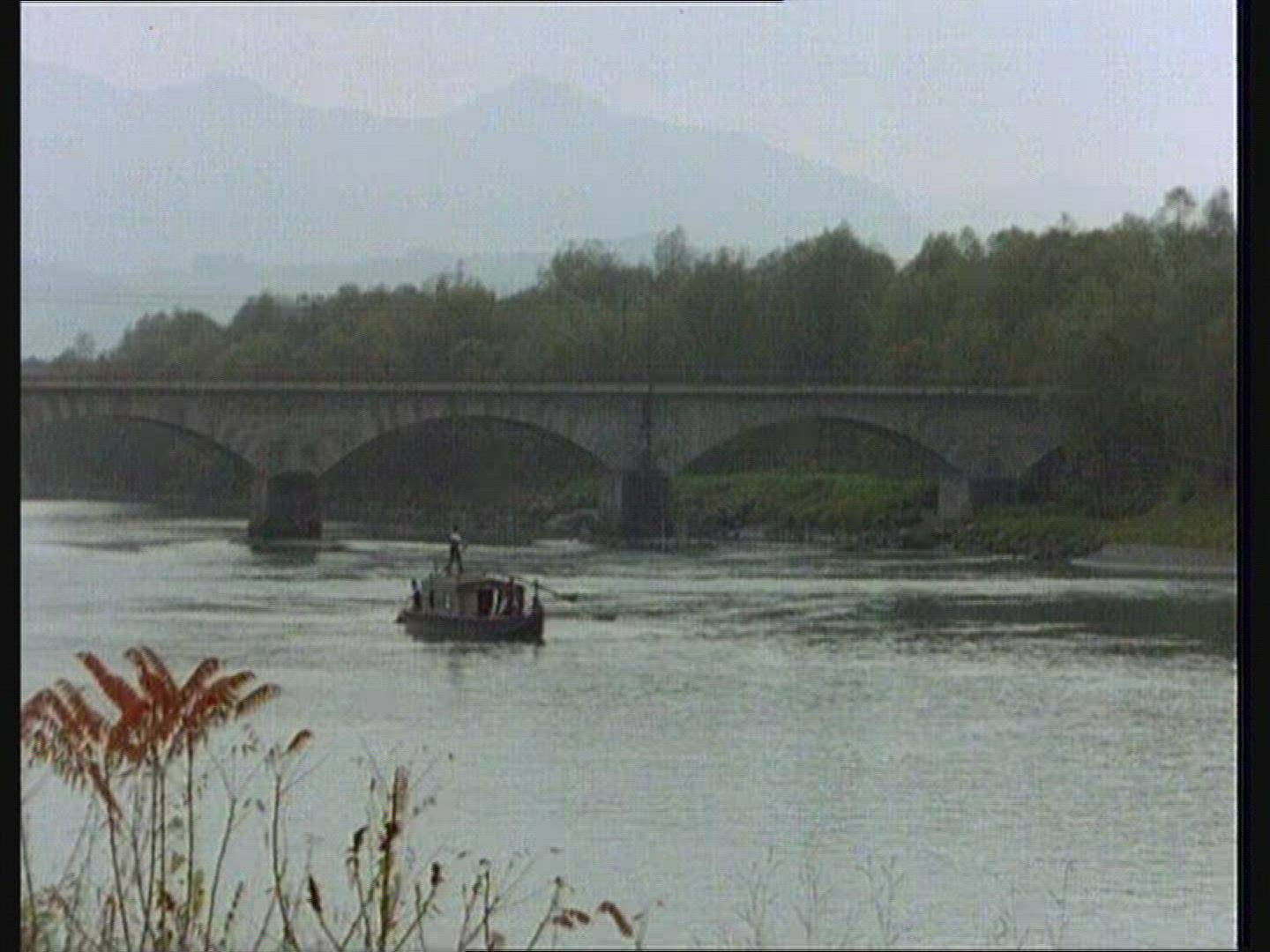 965957676 / Inn / River / Mid Europe