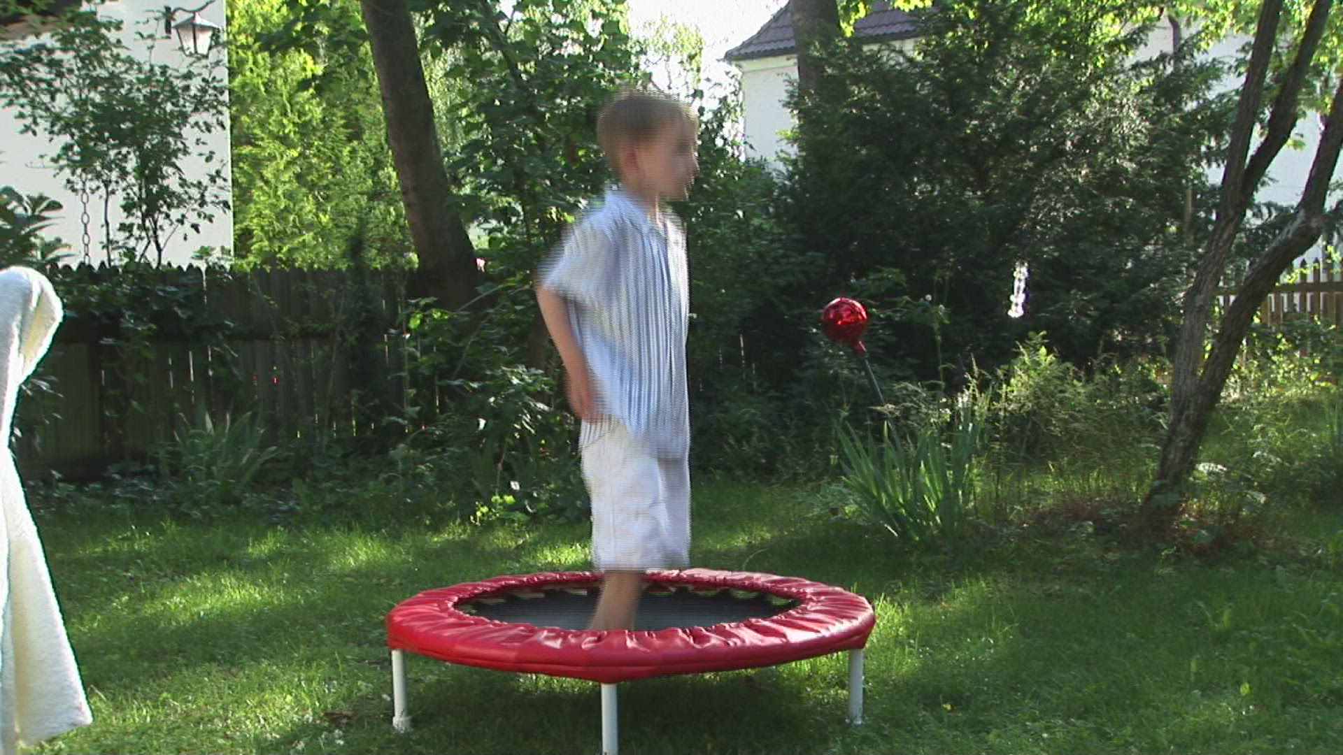 471982157 / Child / Siblings / Playing