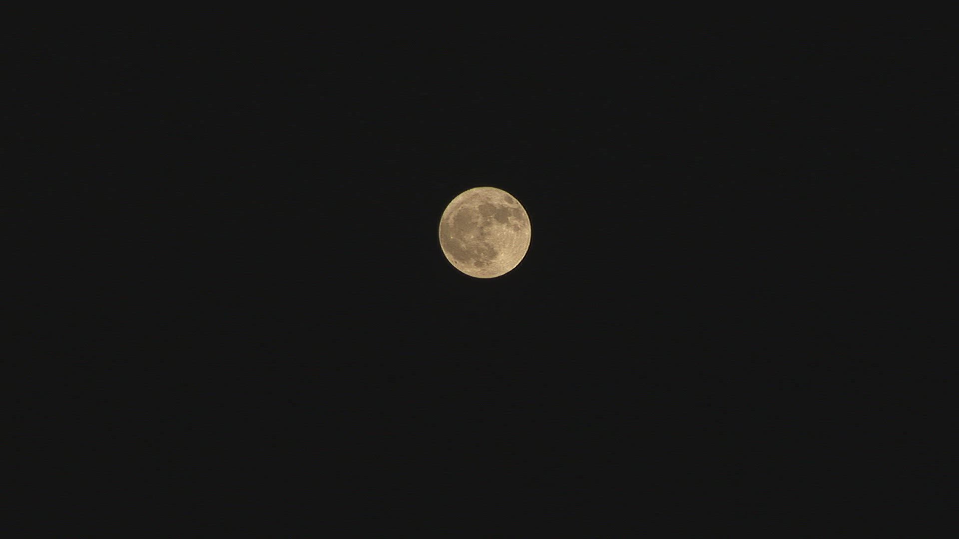 428971147 / Full Moon / Night / Tuscany / Italy