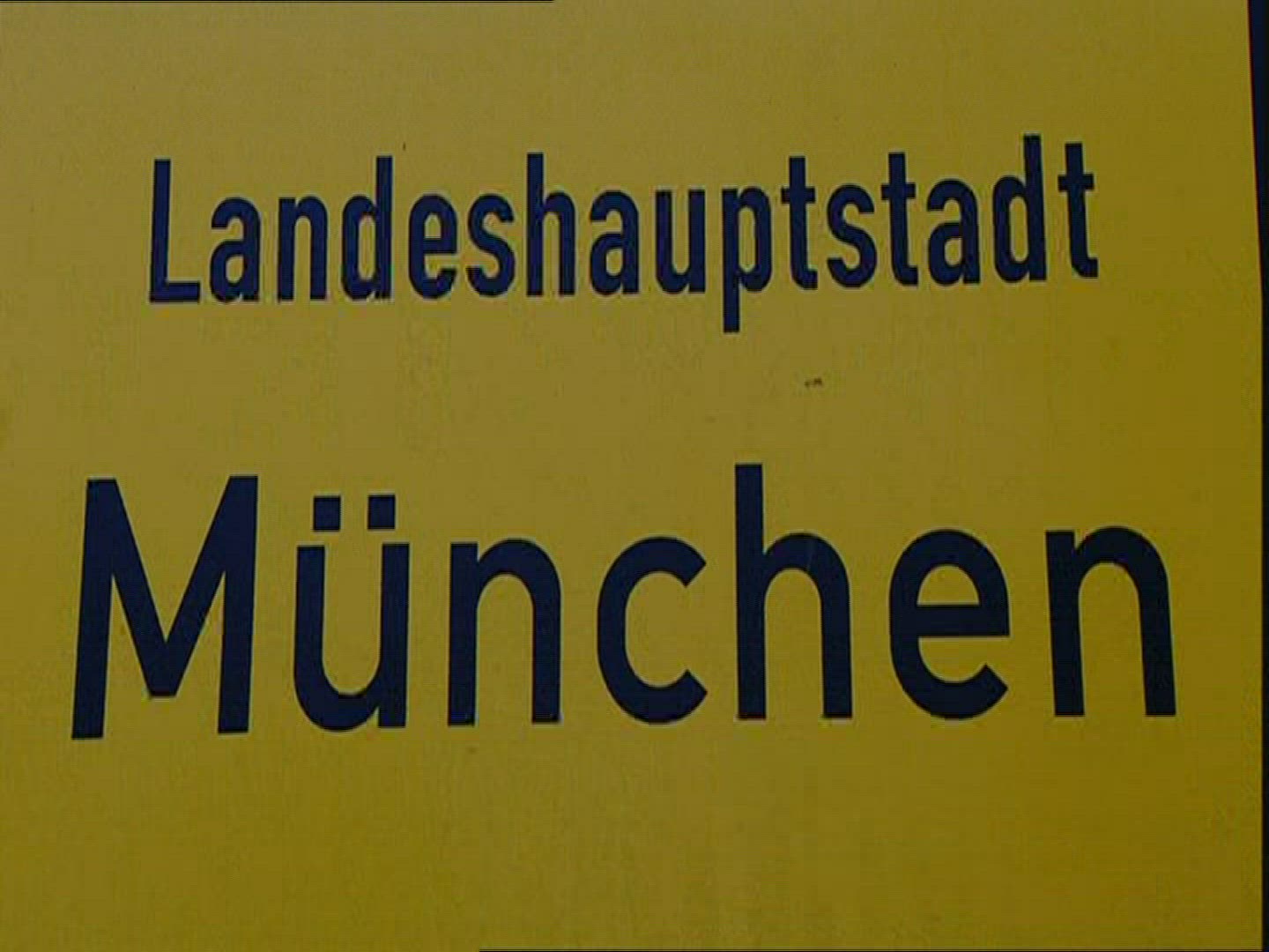 226245710 / Town Sign / Munich / Germany