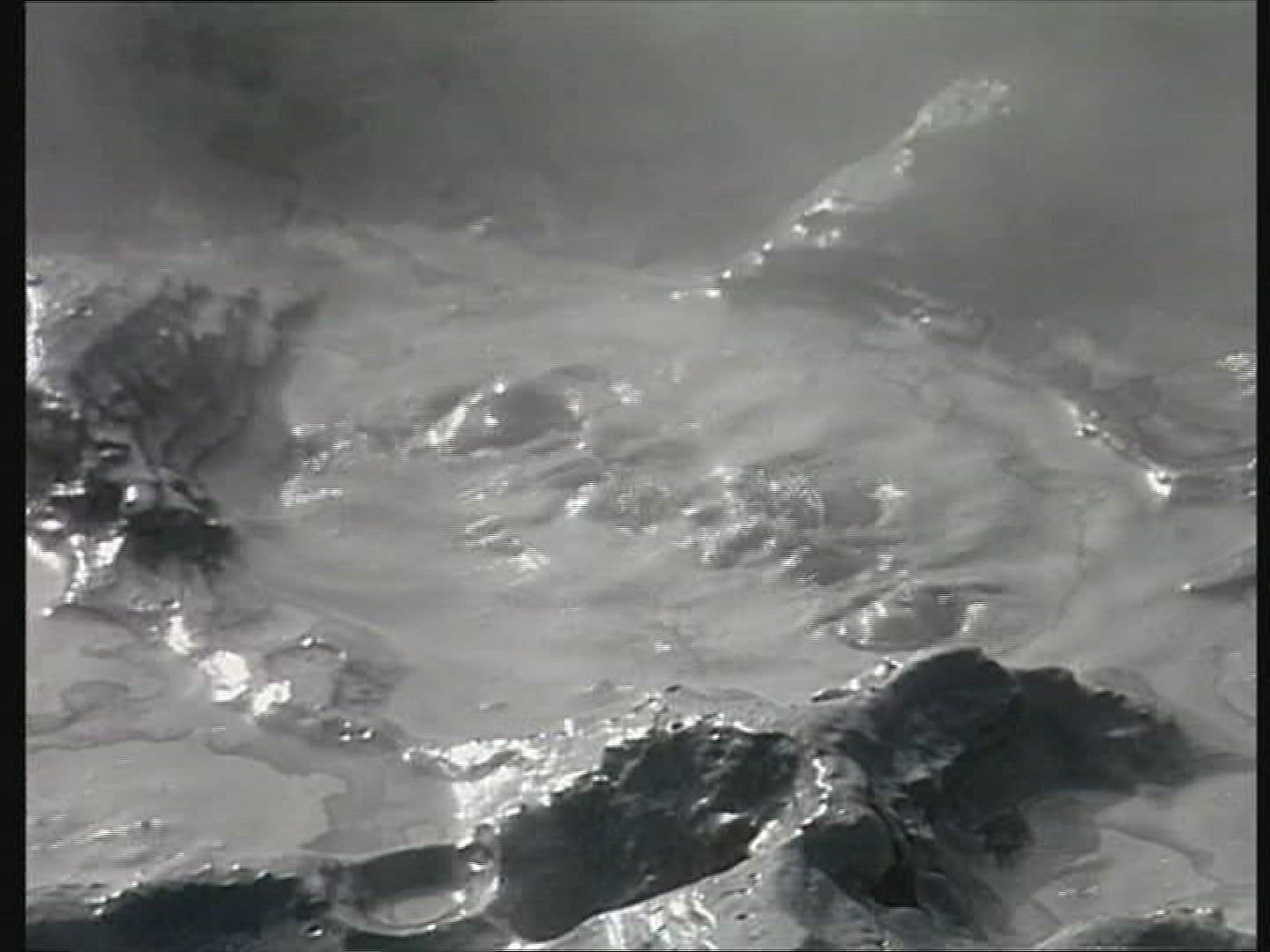 640768752 / Hot Spring / Iceland