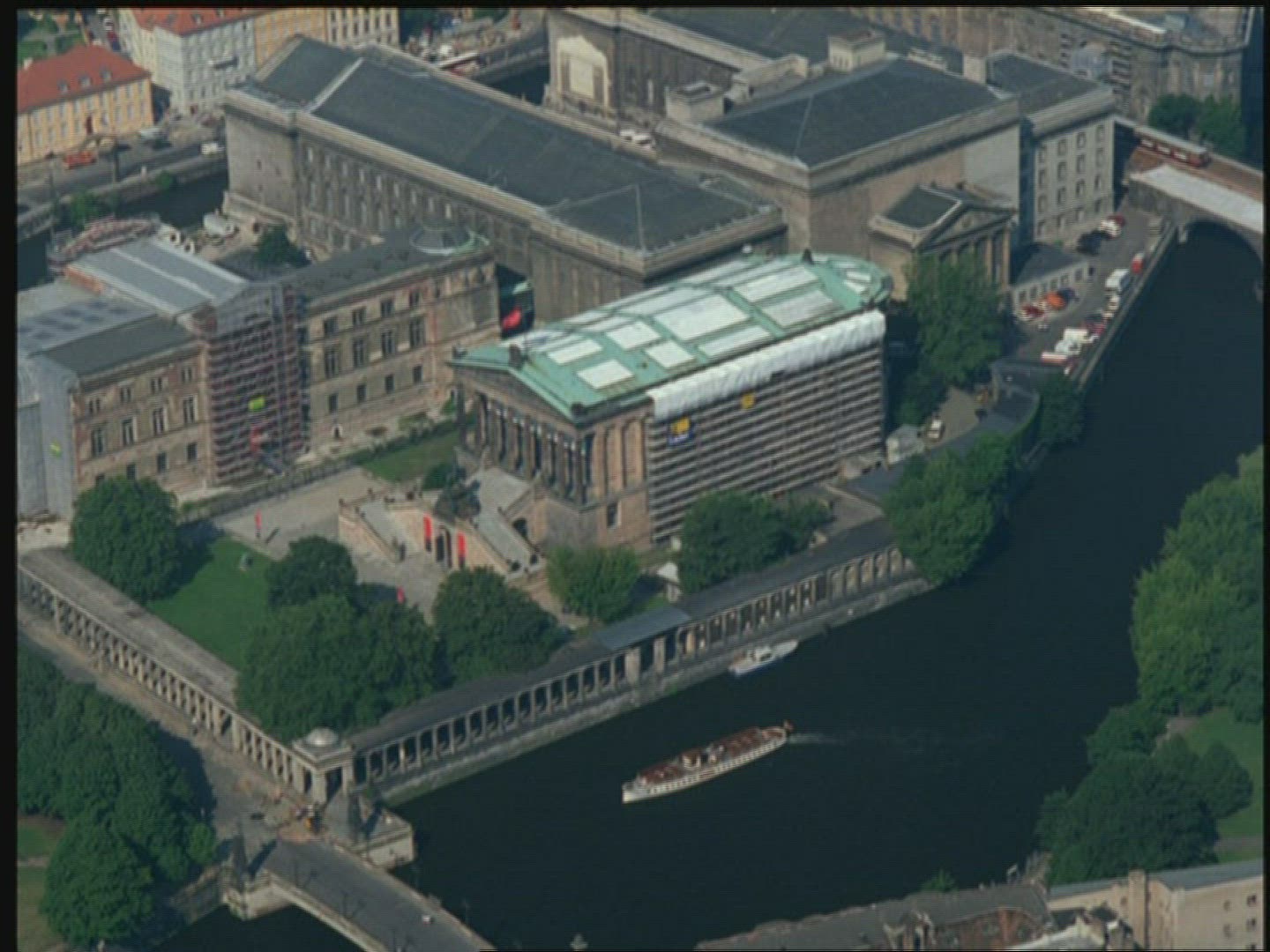 636073390 / City View / Berlin / Germany / Aerial