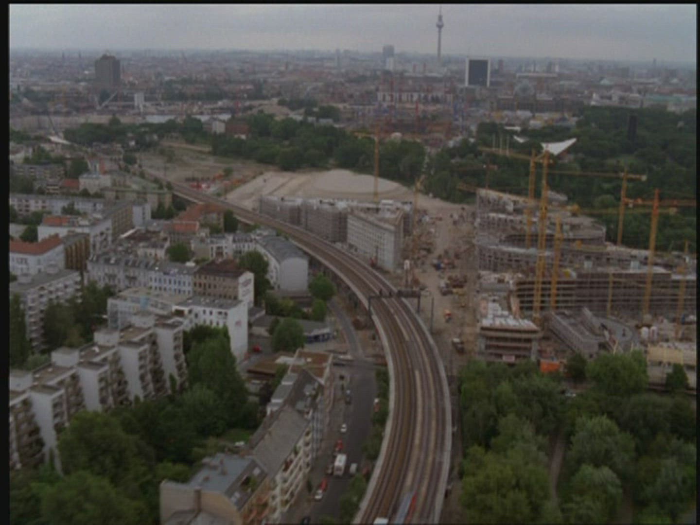 102614446 / City View / Berlin / Germany / Aerial