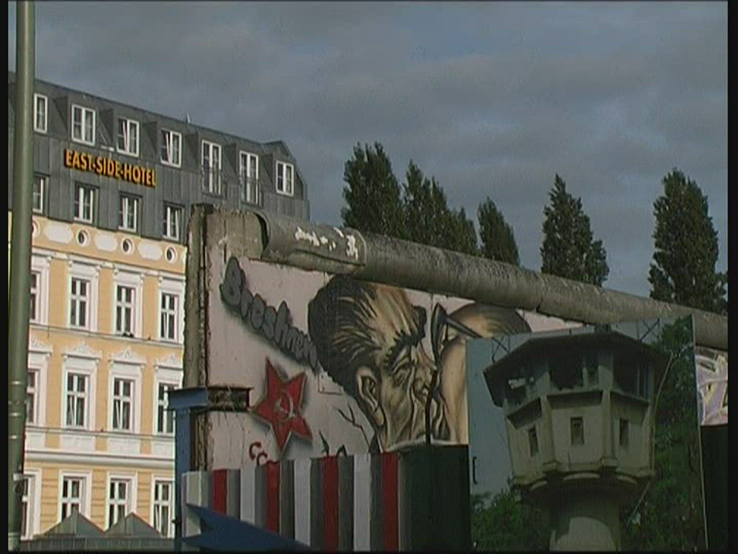636523250 / Berlin Wall / Berlin / Germany