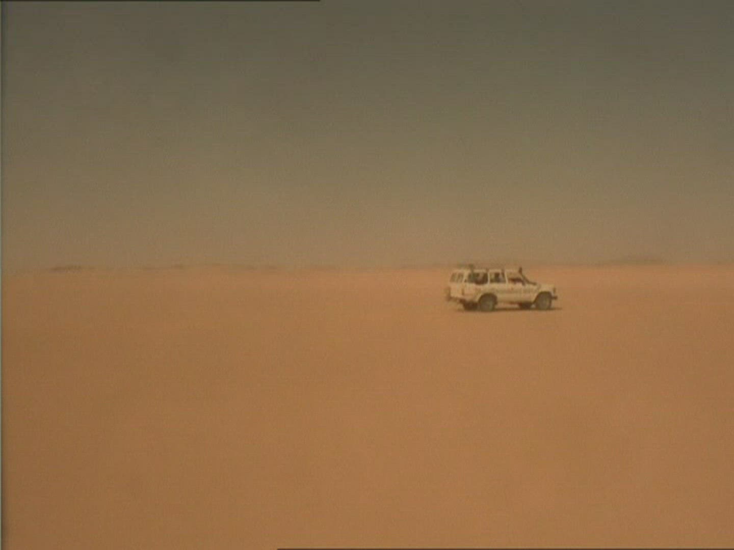 740438940 / Man / Off-road Vehicle / Sahara / Algeria