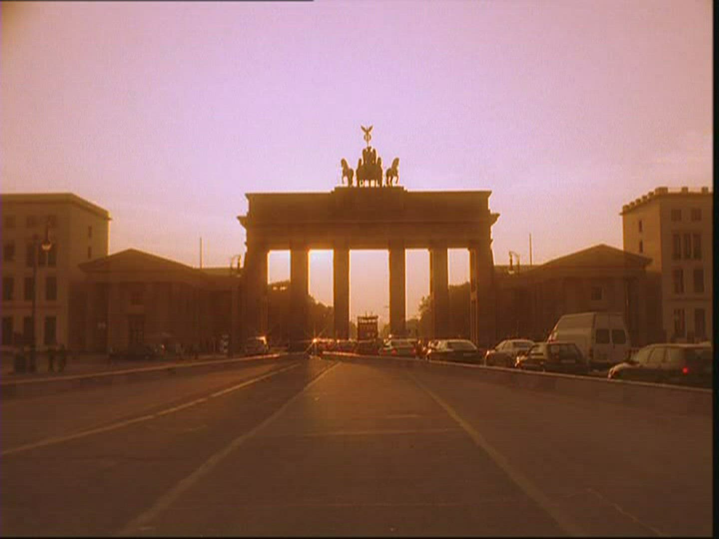 749896376 / Brandenburg Gate / Berlin / Germany