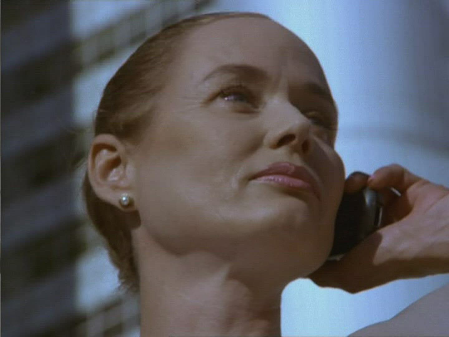 140503932 / Businesswoman / Mobile Phone / Germany