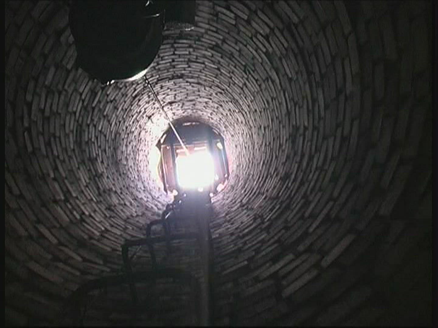 189500206 / Chimney / Elevator / Germany