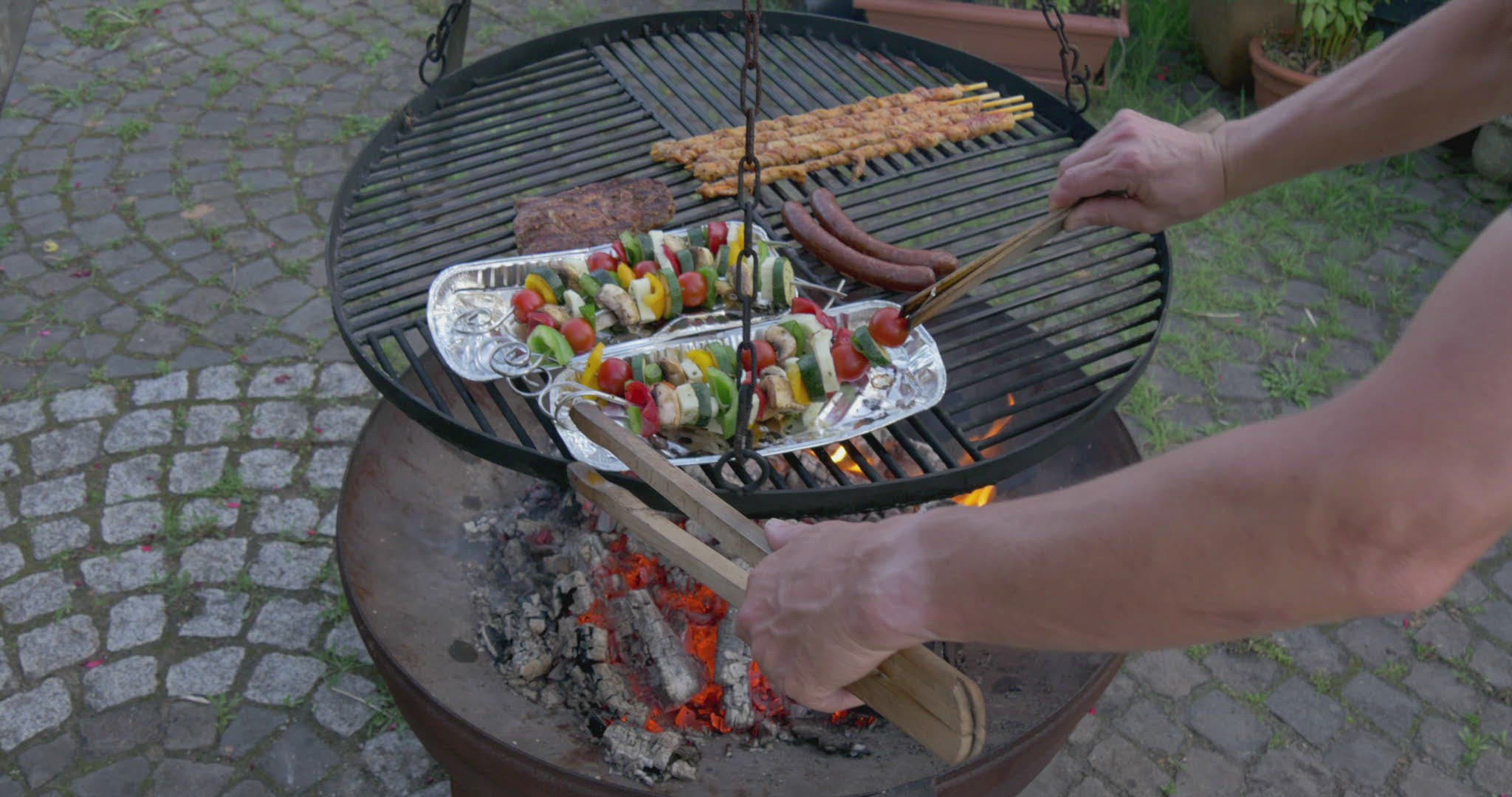 926144608 / Grill / Garden / Germany