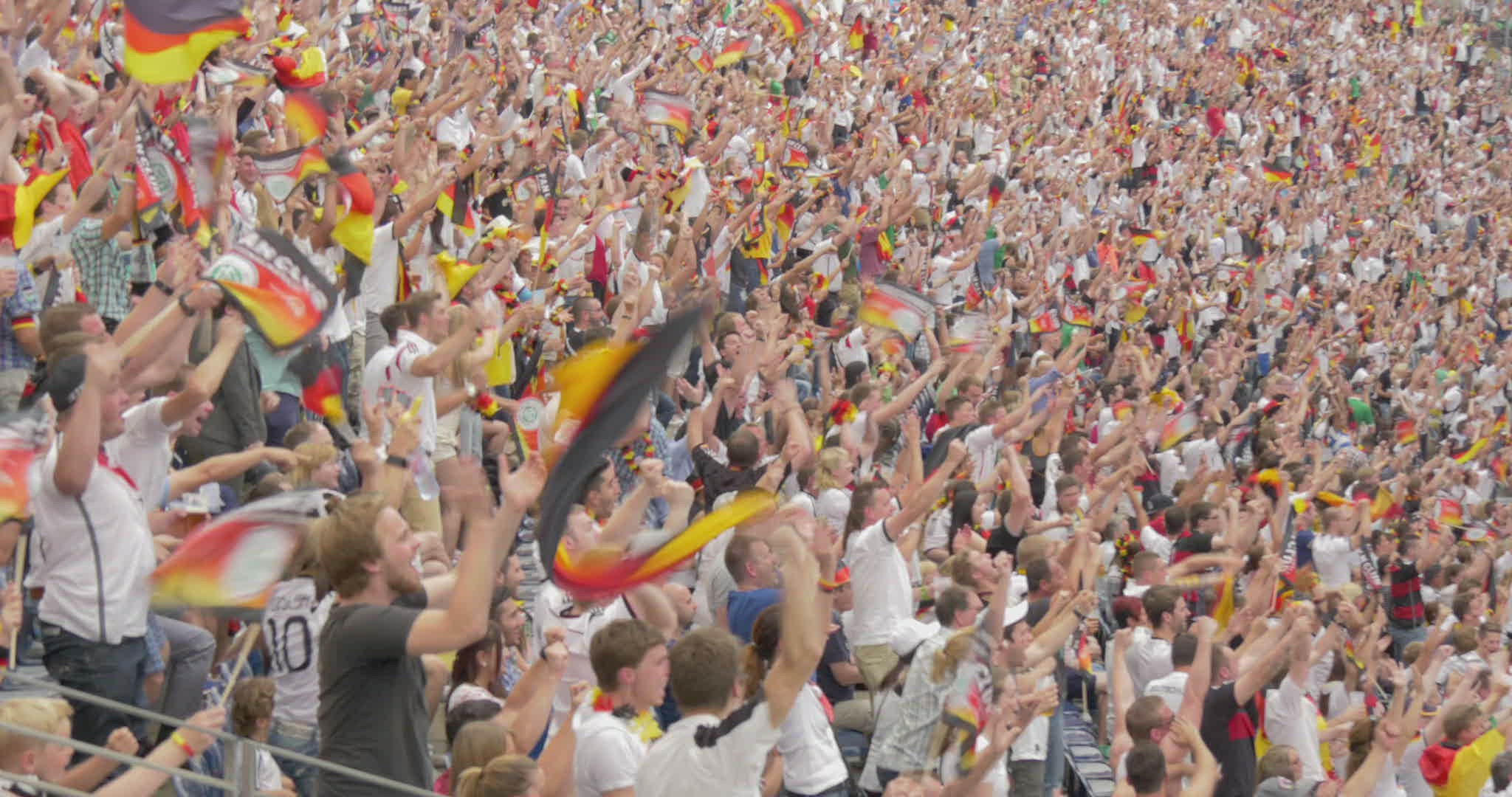 562970233 / German Fan / Public Viewing