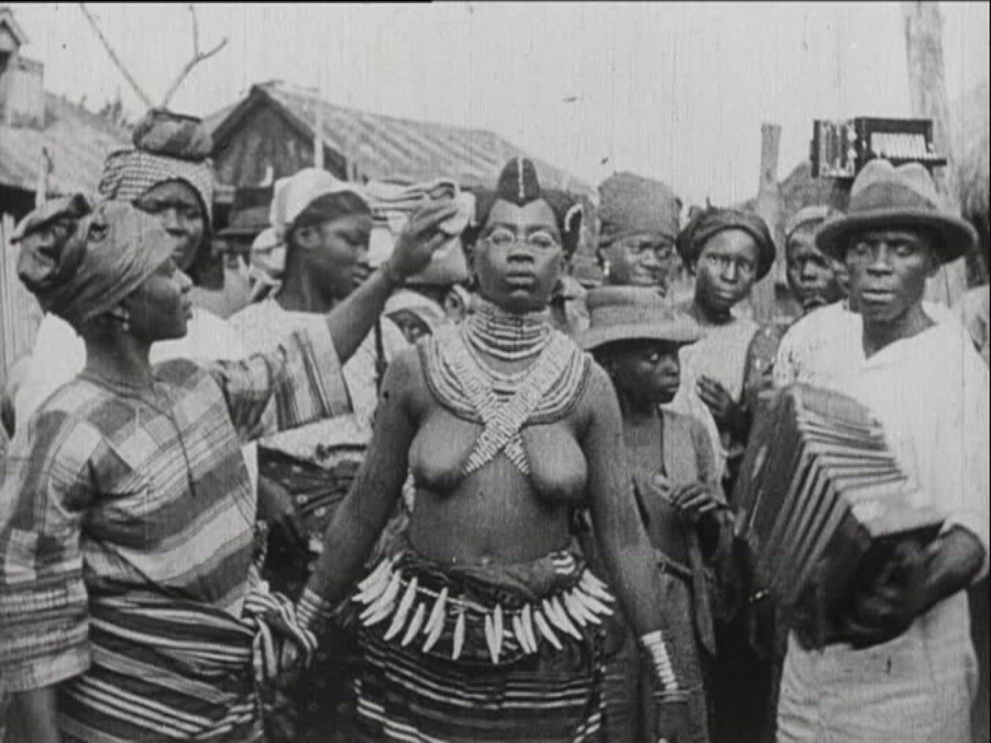 999540988 / Kru / Ethnic Group / Liberia