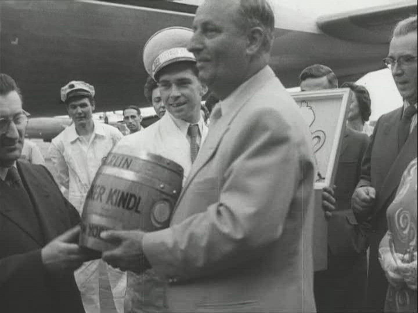 454111324 / Reception / Airport / 1950-1959 / Berlin