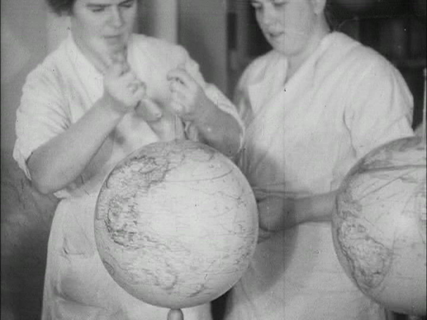 256951546 / Manufacturing / Globe / 1930-1939