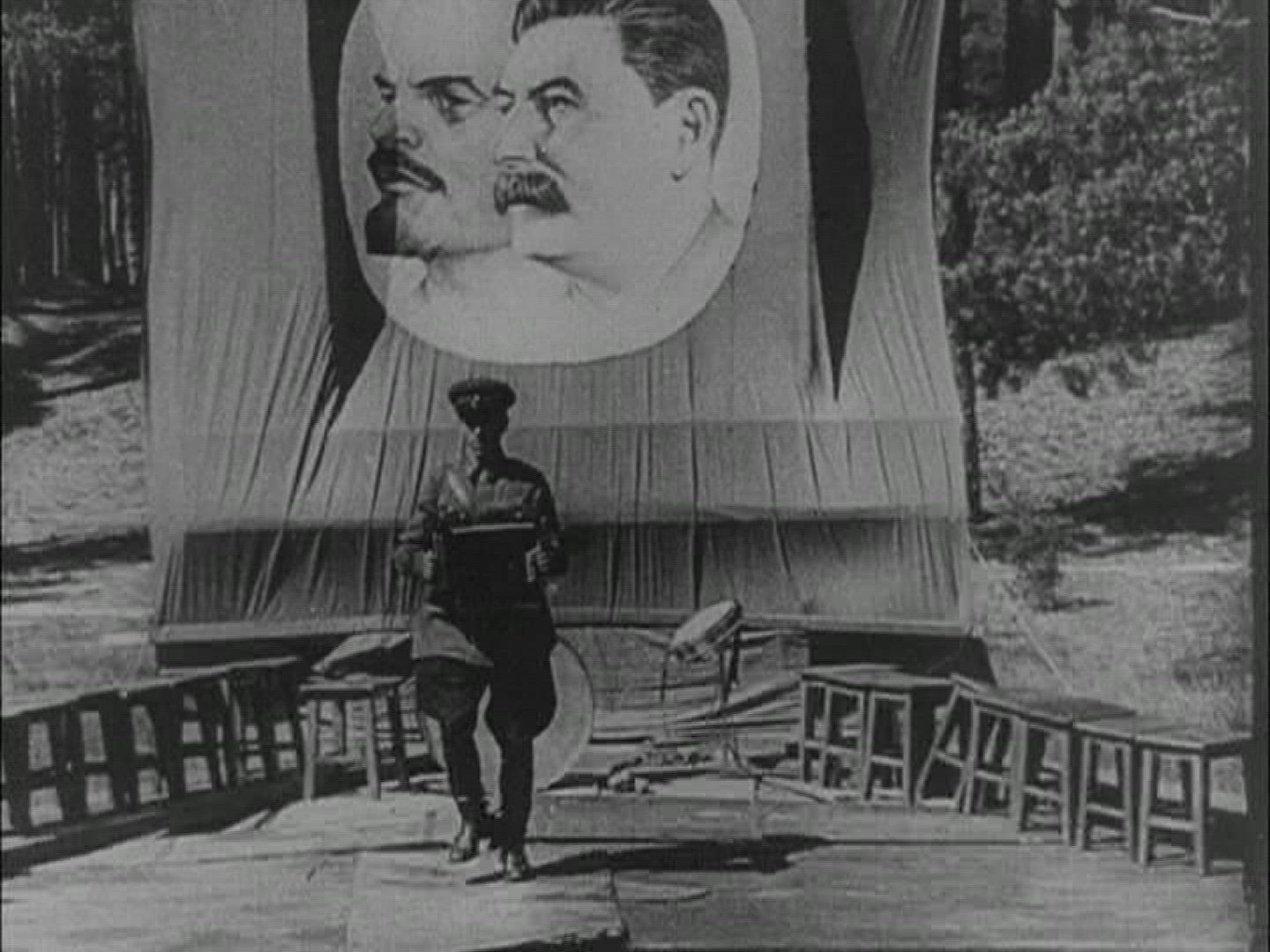 339605229 / Soldier / Dance / Communism / 1950-1959